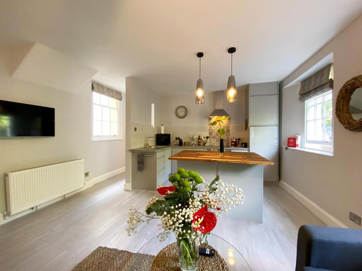 Meadfoot Bay Apartment At Hesketh Crescent Torquay Zewnętrze zdjęcie